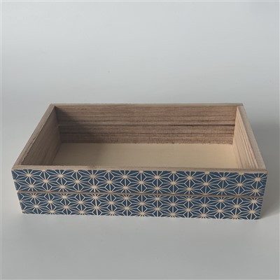 Дерев’яний лоток закінчений